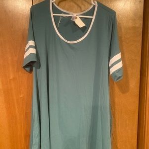 LuLaRoe XL Perfect T NWOT
